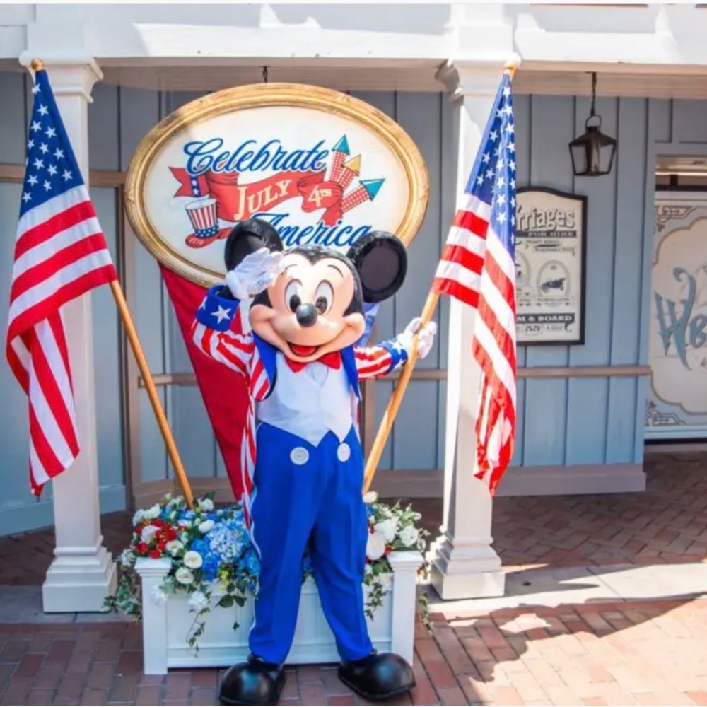 Disney Mickey Mouse 4th of July men’s tie - Picture 3 of 6